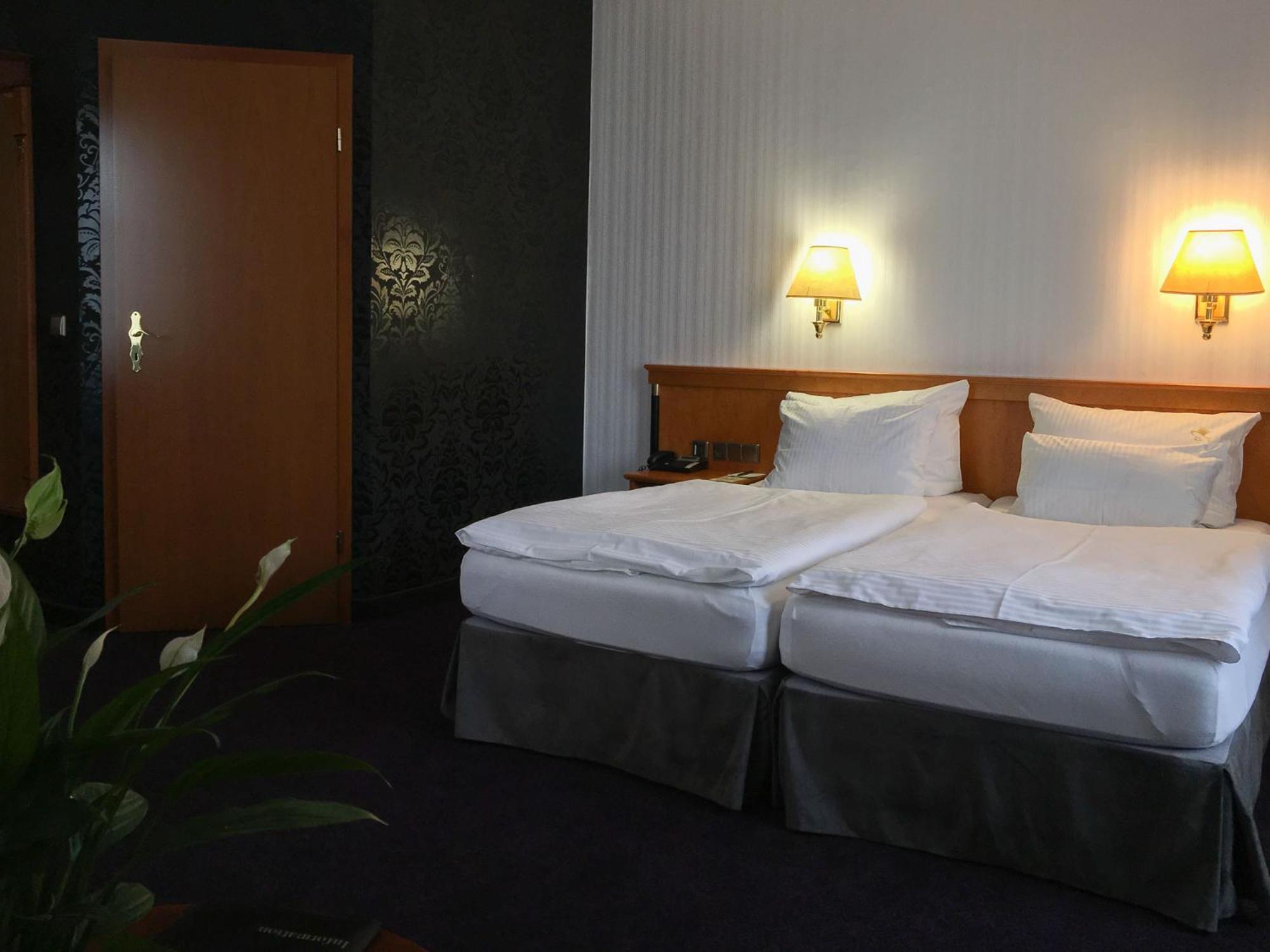Hotel Germania Кохем Экстерьер фото